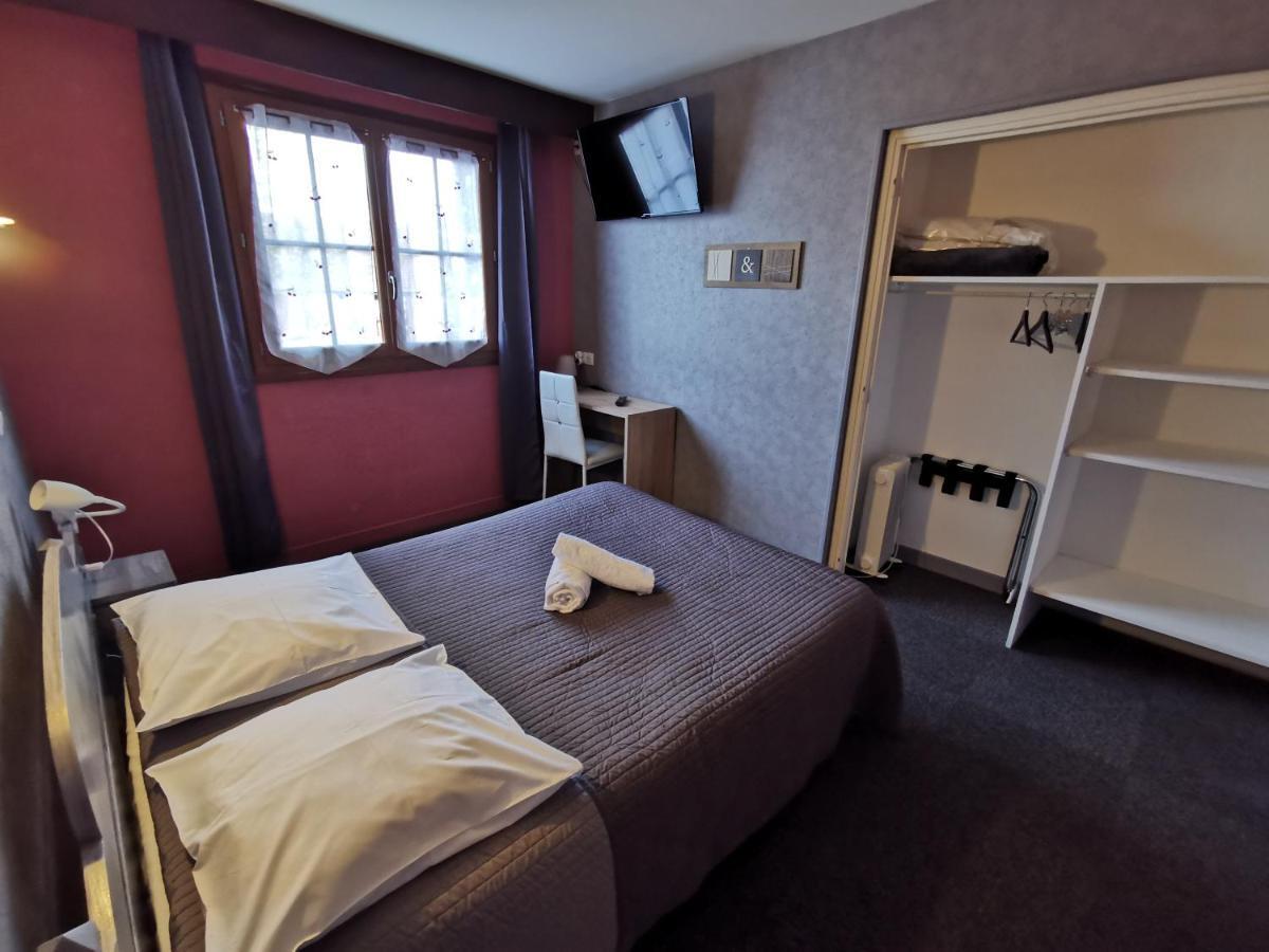 La Vieille Ferme Hotell Les Ancizes-Comps Exteriör bild