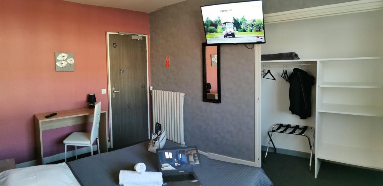 La Vieille Ferme Hotell Les Ancizes-Comps Exteriör bild